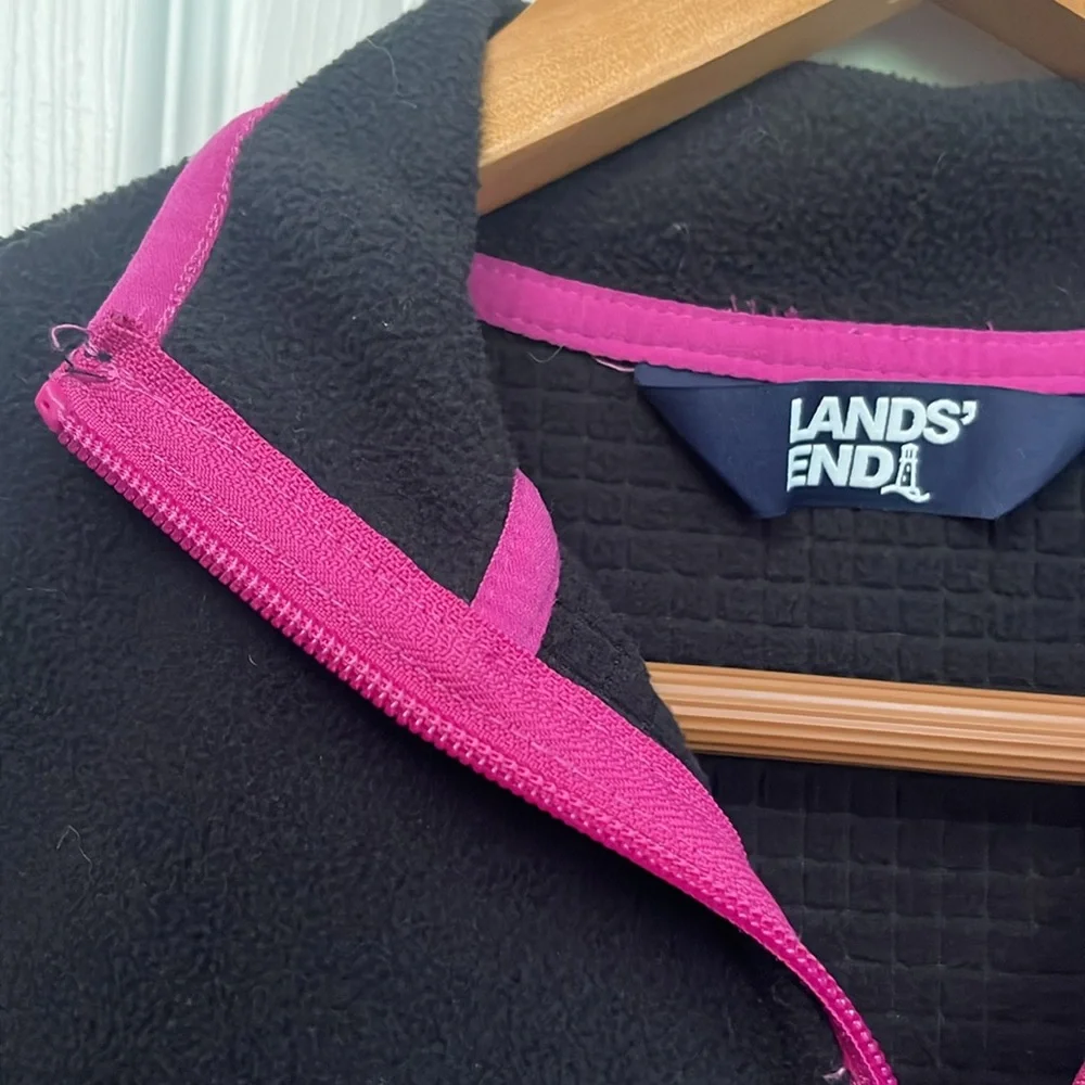 Girls Lands' End Black Fleece Jacket with Fuchsia Accents Size L 10/12